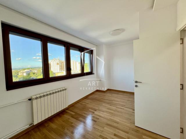 Hala Pionir, lux duplex 88m2 ID#8024