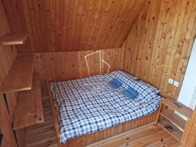 Žabljak, vikend kuća 15+34+30m2 ID#8631