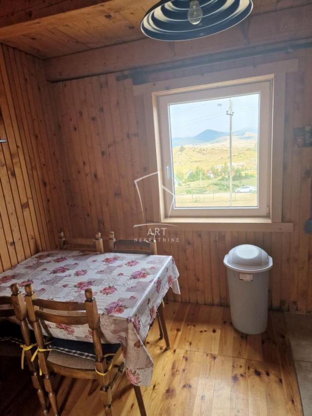 Žabljak, vikend kuća 15+34+30m2 ID#8631