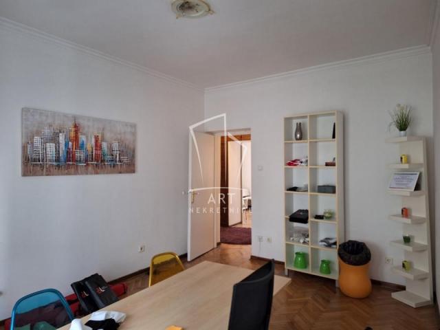 Vračar, poslovni prostor 64m2 ID#8640