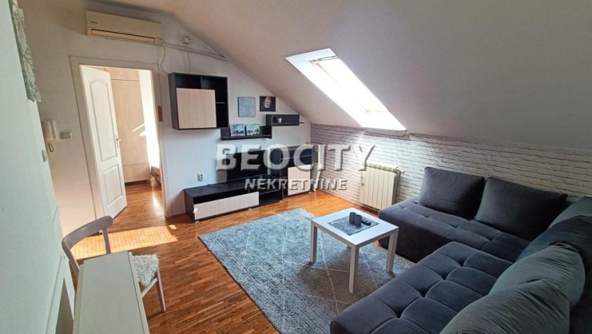 Novi Sad, Sajam, Bulevar kralja Petra, 1. 5, 28m2, 78400EUR