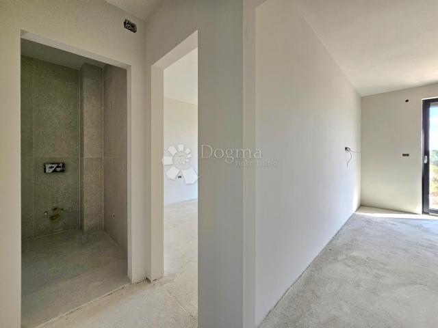 Umag, high-quality new building 10 minutes from the sea