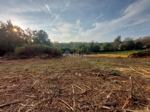 ISTRA, KRŠAN - Građevinsko zemljište s građevinskom dozvolom