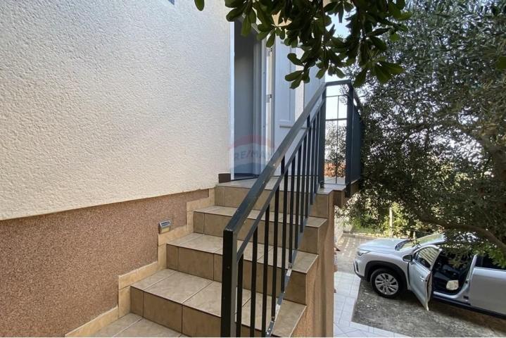 House Maslenica, Jasenice, 94m2