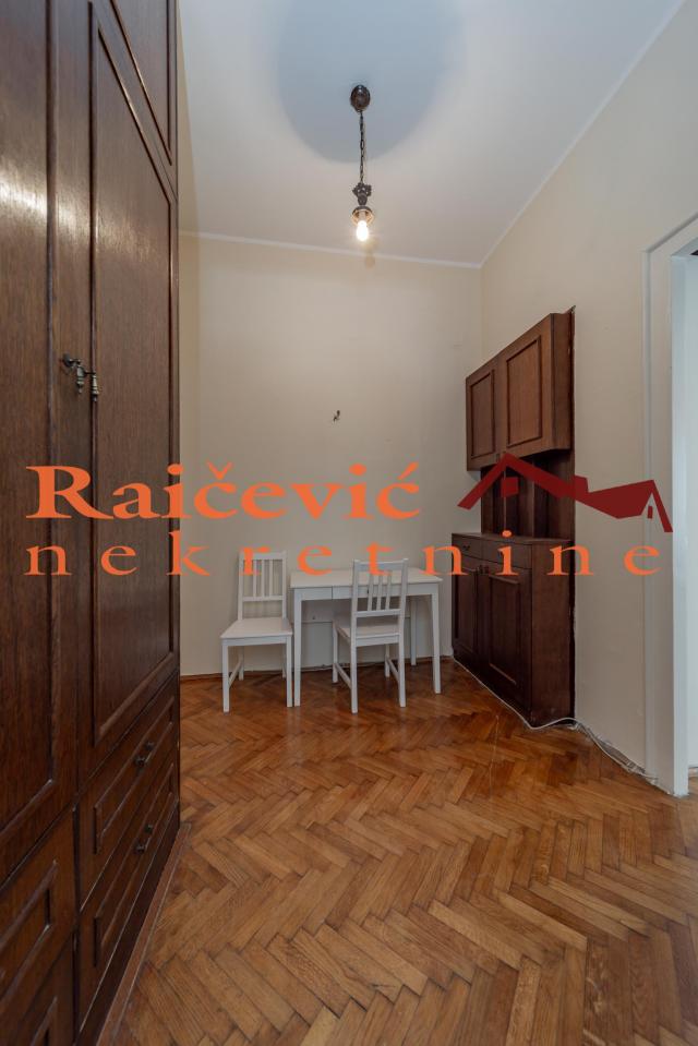 STARI GRAD CENTAR 50m2 , 239000e