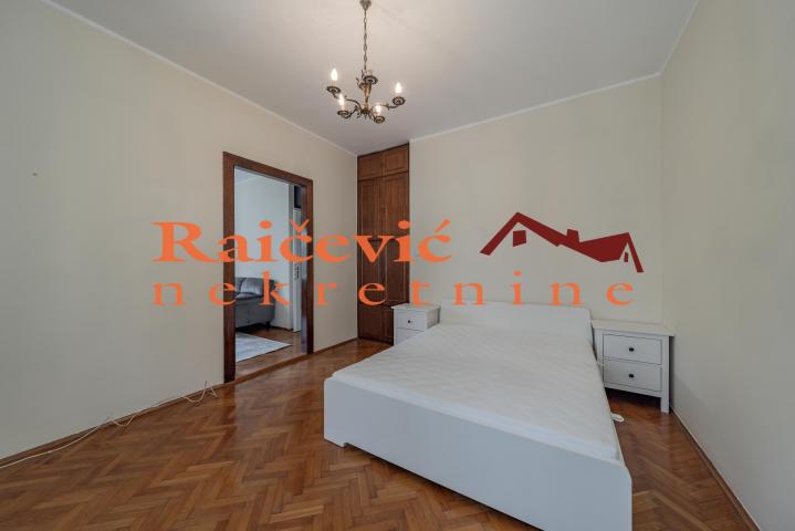 STARI GRAD CENTAR 50m2 , 239000e