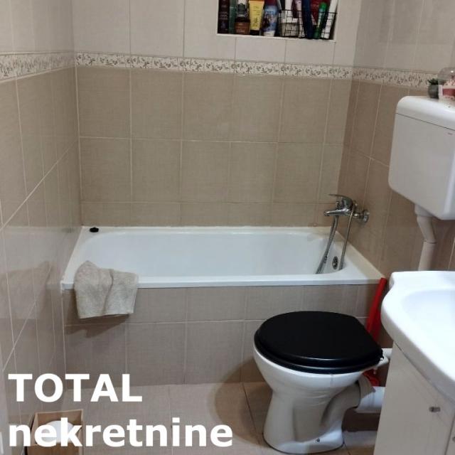 4 Četvorosoban stan NOVI SAD, 154500€