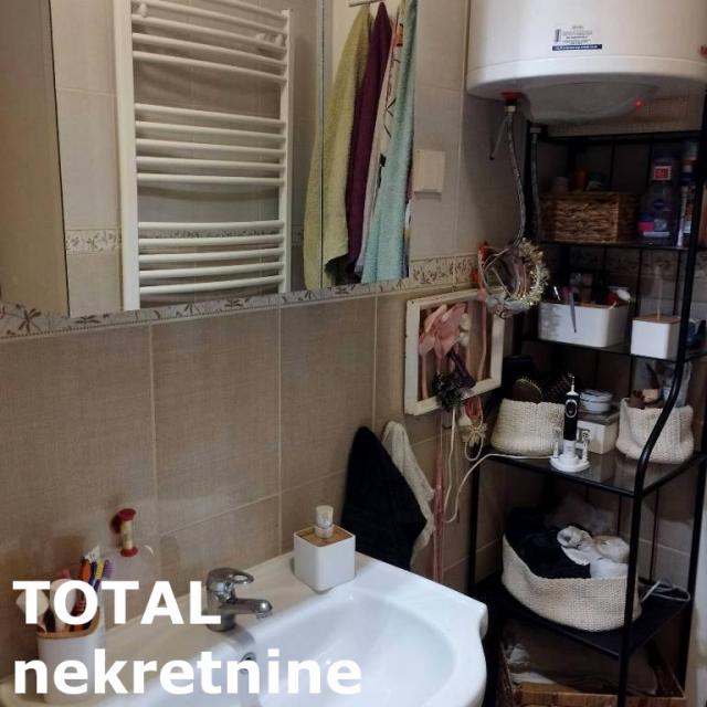 4 Četvorosoban stan NOVI SAD, 154500€