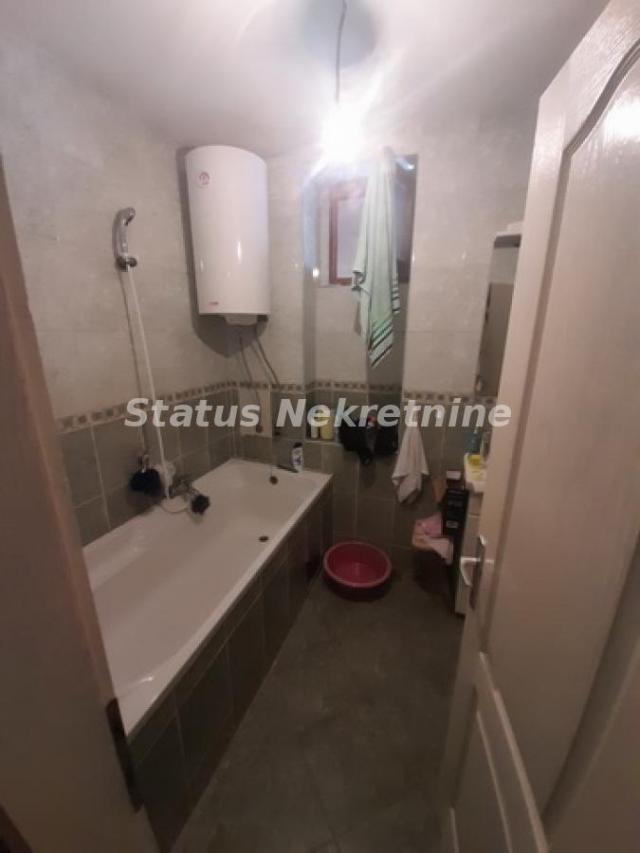 Beočin-Uknjižena Porodična kuća 114 m2 na Placu od 360 m2 u Mirnom kraju-065/385 8880