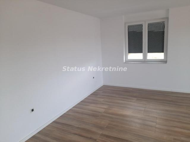 Petrovaradin-Useljiv stan 121 m2 sa Velikom Terasom i Dva Garažna Mesta-065/385 8880