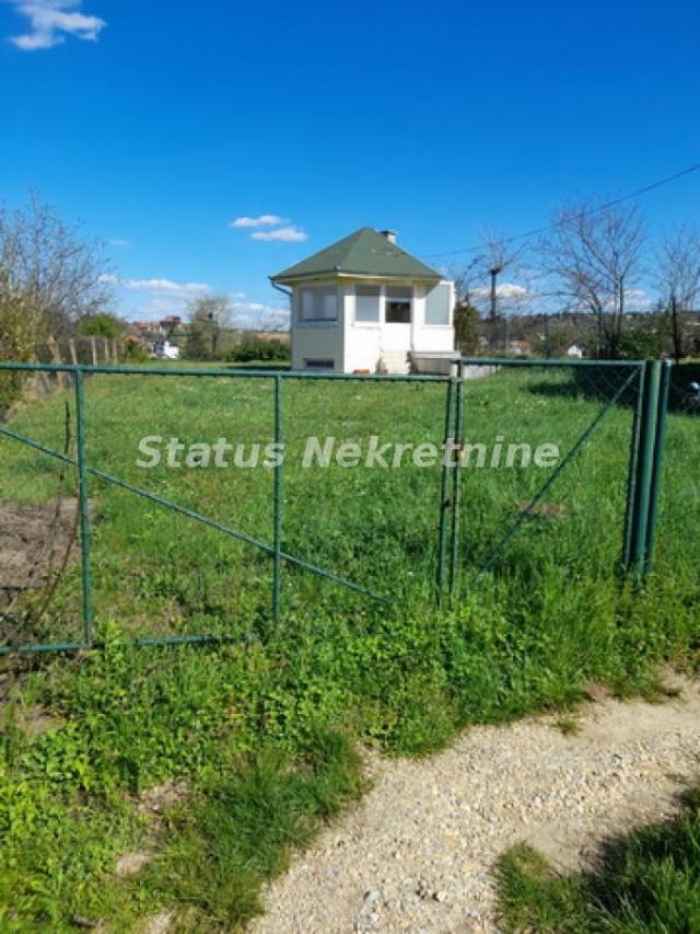 Sremska Kamenica-Bocke-Najlepši ravan Građevinski Plac 532 m2 u Zelenoj Oazi sa pogledom na grad-065