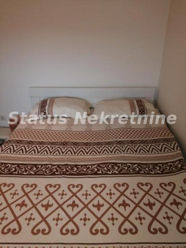 Extra lux stan-Odlična lokacija 650 eu. SA TROŠKOVIMA  - 065/3858-888