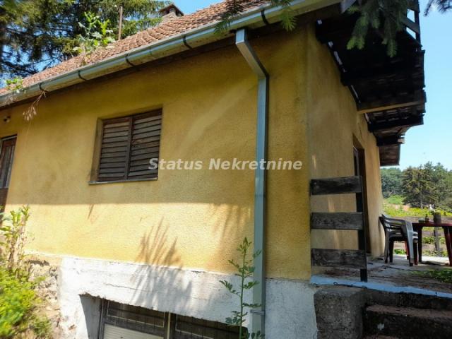 Vrdnik-Veliki Plac 13568 m2 u blizini *Fruške Terme* pogodan za Rezistencionalne Vile-065/385 8880