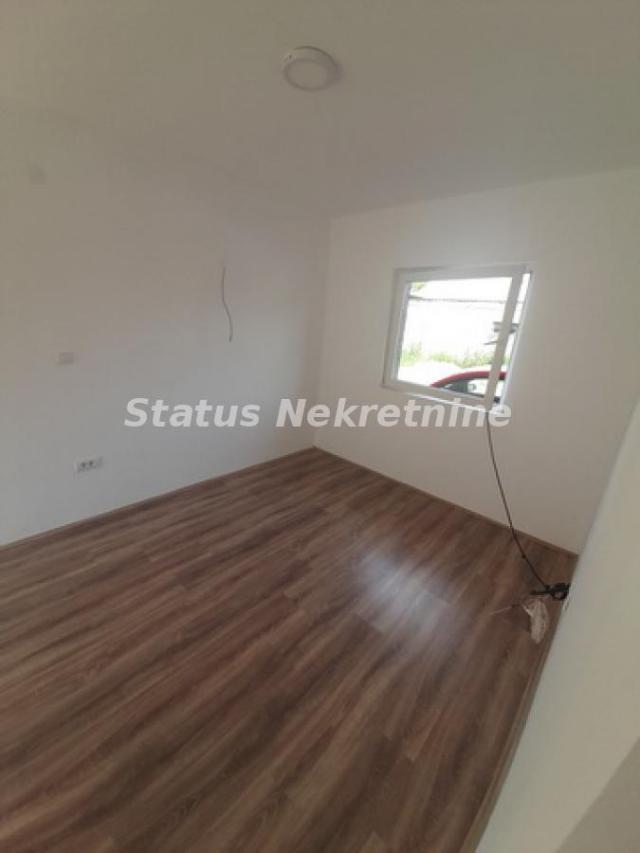 Veternik-Lep Jednoiposoban stan 42 m2 u mirnom kraju-065/385 8880