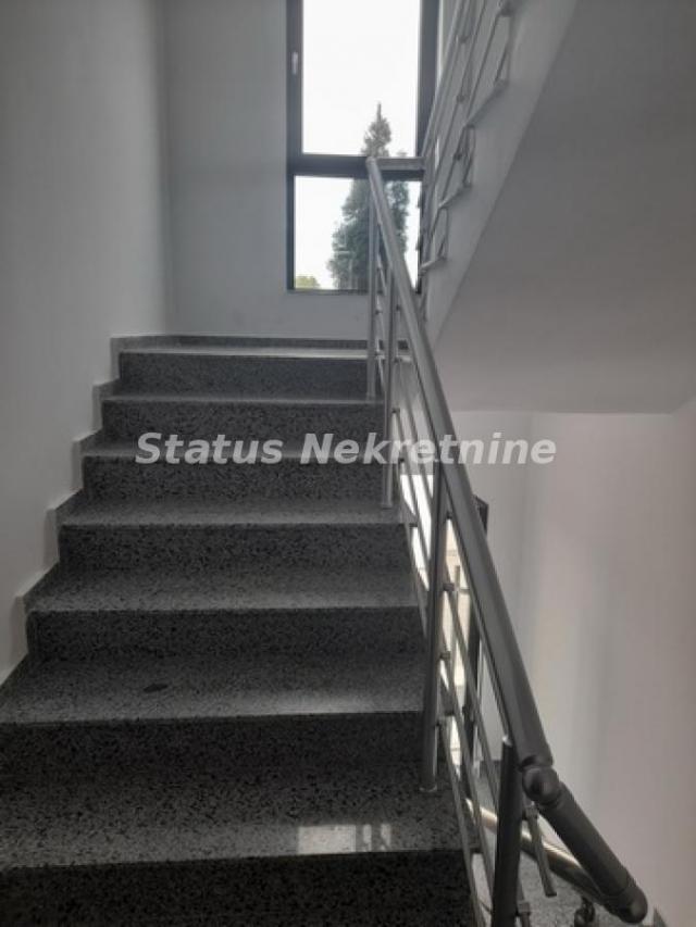 Petrovaradin-Useljiv Nov stan 116m2 sa dva Garažna Mesta-065/385 8880