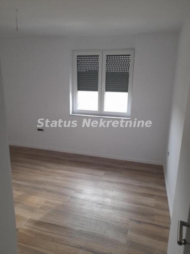 Petrovaradin-Useljiv stan 121 m2 sa Velikom Terasom i Dva Garažna Mesta-065/385 8880