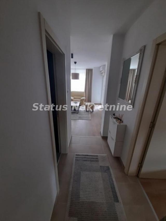 Adice-Uknjižen Namešten Šestosoban stan 170 m2-065/385 8880