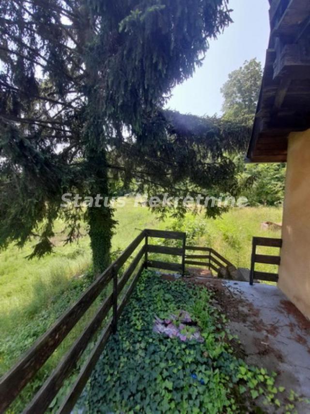 Vrdnik-Veliki Plac 13568 m2 u blizini *Fruške Terme* pogodan za Rezistencionalne Vile-065/385 8880