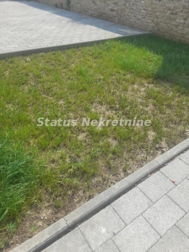 Veternik-Lep Jednoiposoban stan 42 m2 u mirnom kraju-065/385 8880