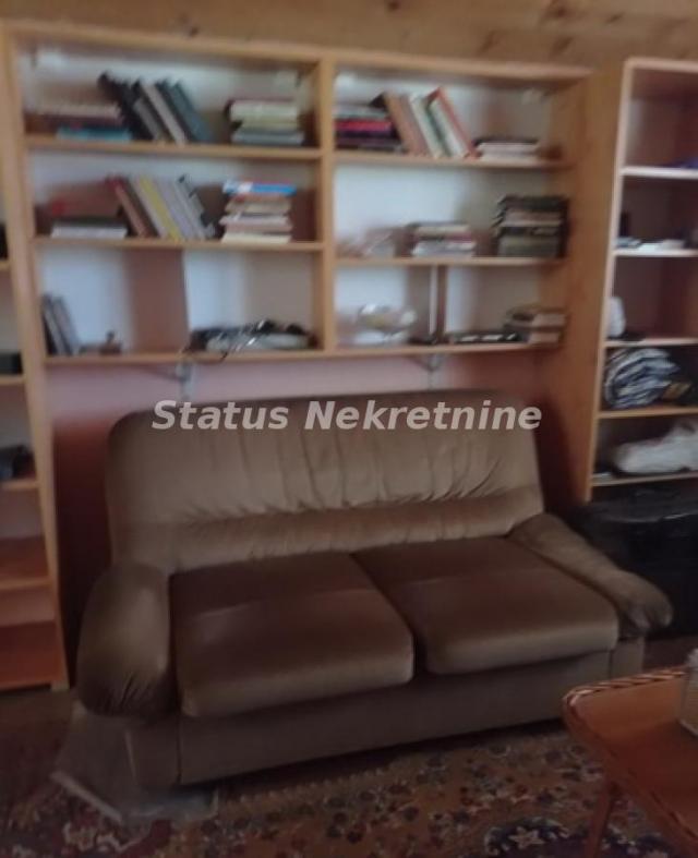 Banstol-Uknjižena Vikendica 65 m2 na lepom ravnom Placu 1067 m2 u Zelenoj Oazi-065/385 8880