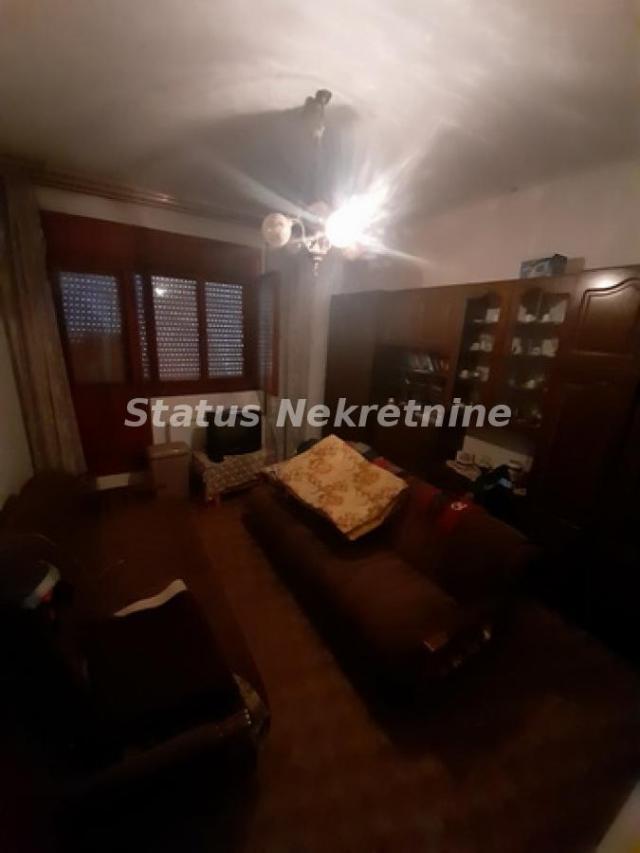 Bukovac-Spratna Porodična kuća 100 m2 na Placu od 780 m2 u Visinskom kraju-065/385 8880