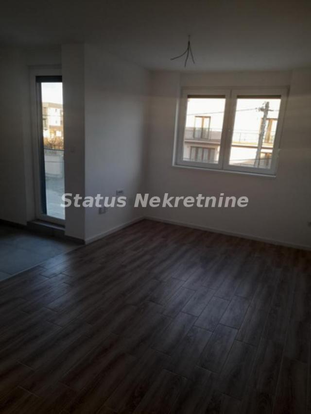 Adice-Useljiv Trosoban stan 60 m2 na Poželjnoj Top Lokacij-065/385 8880