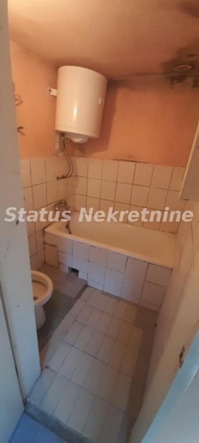 Južni Telep-Povoljno Dvorišni Jedoiposoban stan 36 m2 u blizini Dunava-065/385 8880