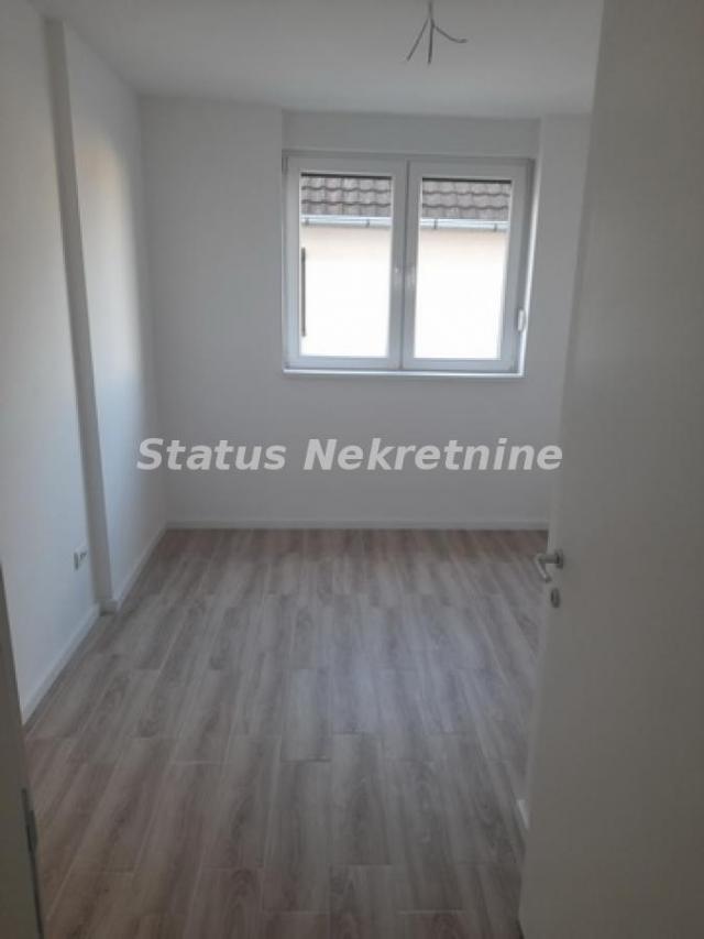 Adice-Useljiv Trosoban stan 60 m2 na Poželjnoj Top Lokacij-065/385 8880