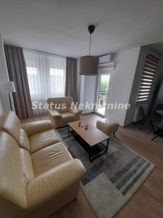 Adice-Uknjižen Namešten Šestosoban stan 170 m2-065/385 8880