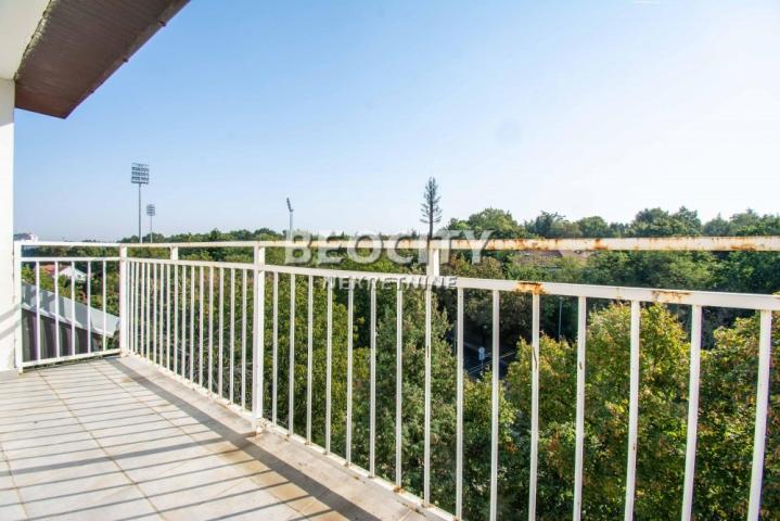 Čukarica, Golf, Beogradskog bataljona, 4. 5, 137m2, 360000EUR