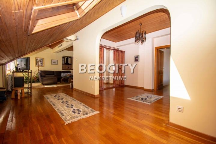 Čukarica, Golf, Beogradskog bataljona, 4. 5, 137m2, 360000EUR