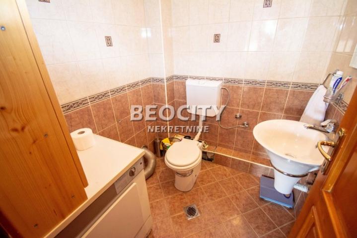 Čukarica, Golf, Beogradskog bataljona, 4. 5, 137m2, 360000EUR