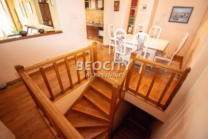 Čukarica, Golf, Beogradskog bataljona, 4. 5, 137m2, 360000EUR