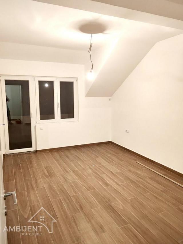 Uknjižen Duplex u Novogradnji