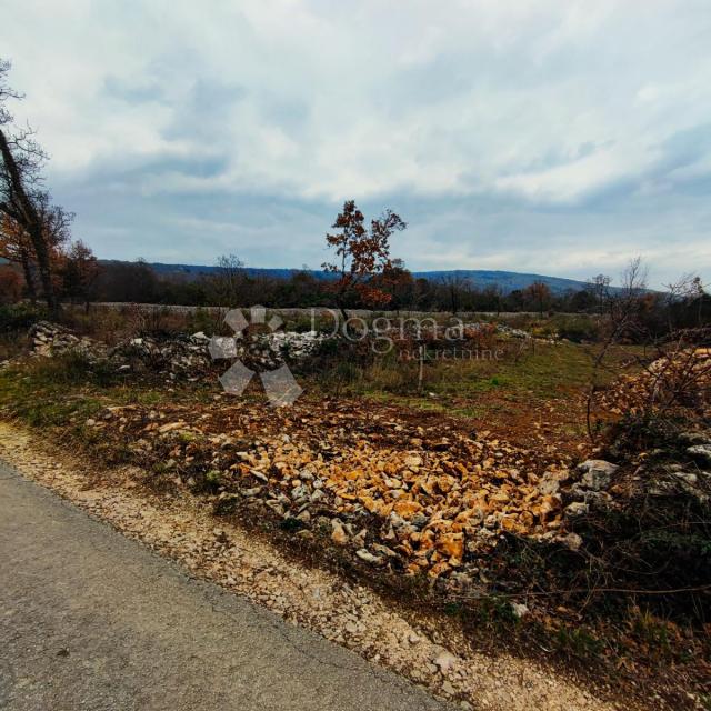 GRAĐEVINSKO ZEMLJIŠTE, OKOLICA LABINA !