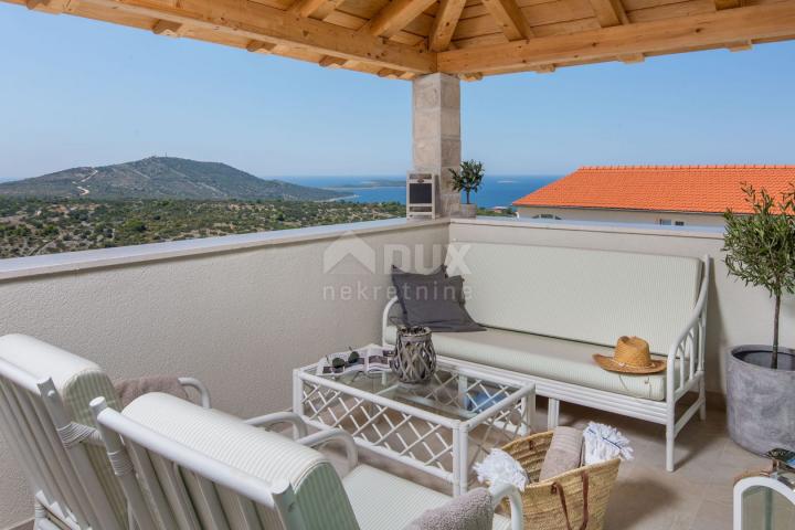 DALMATIEN, PRIMOSTEN - Wunderschöne Villa mit zauberhaftem Panoramablick auf das Meer und die Natur