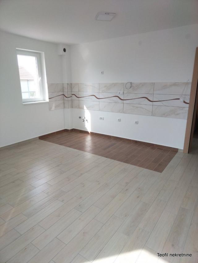 ZEMUN ZEMUN - ALTINA 55m2 , (T) , 104000e