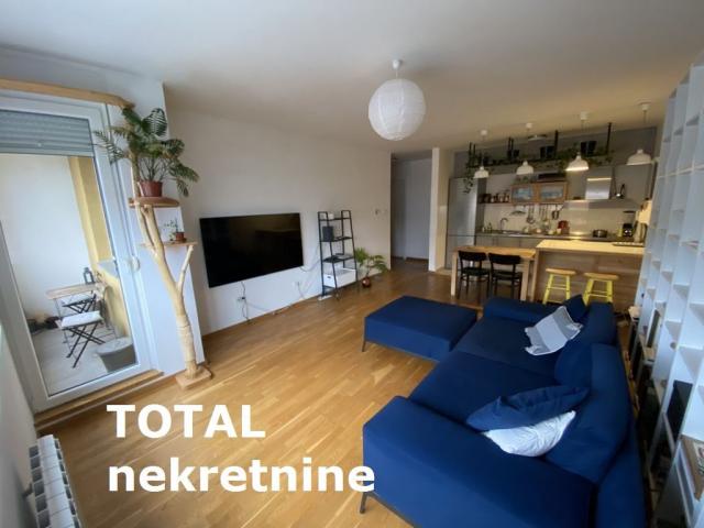 3 Trosoban stan NOVI SAD, 180250€