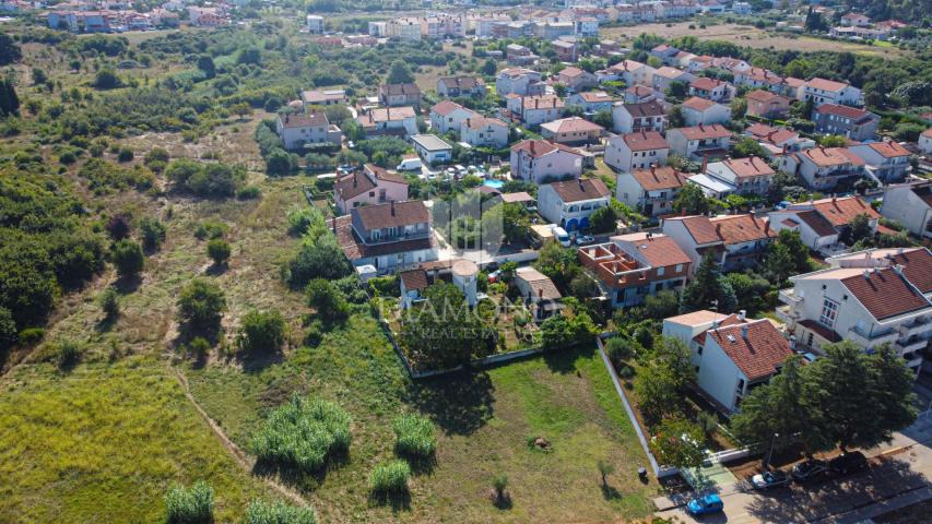 Land Pula, 901m2