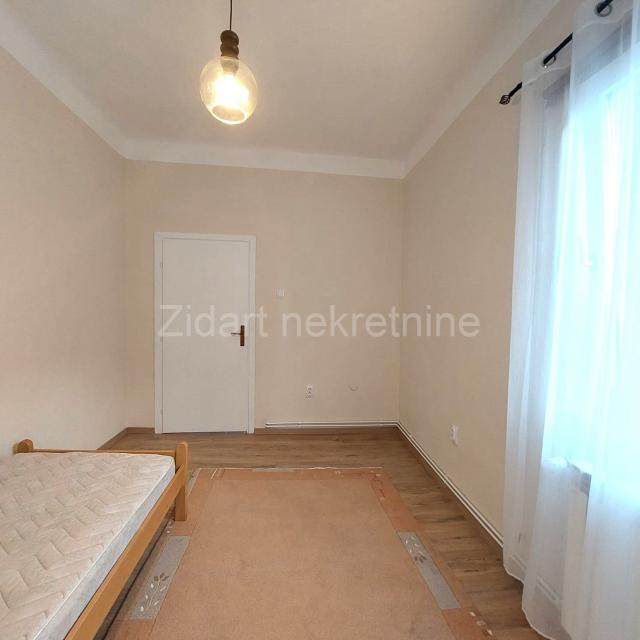 Stari grad-Dorćol-Gundulićev venac-Pet friendly-Renoviran salonac