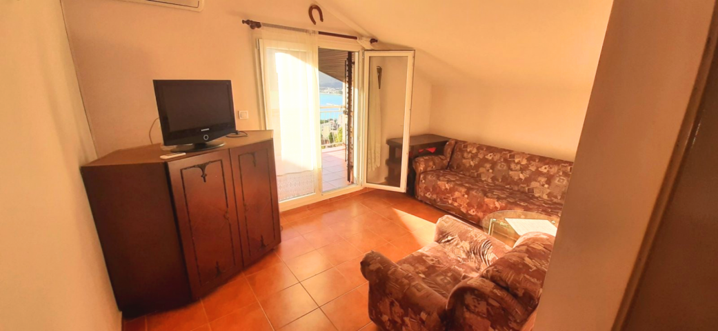 Apartment for sale 85m2 with a yard - Herceg Novi - Topla 2