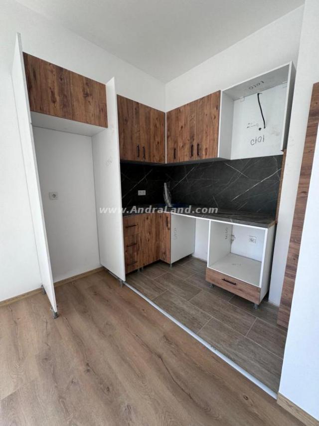 STUDIO APARTMENT NEAR THE SEA, DOBRA VODA