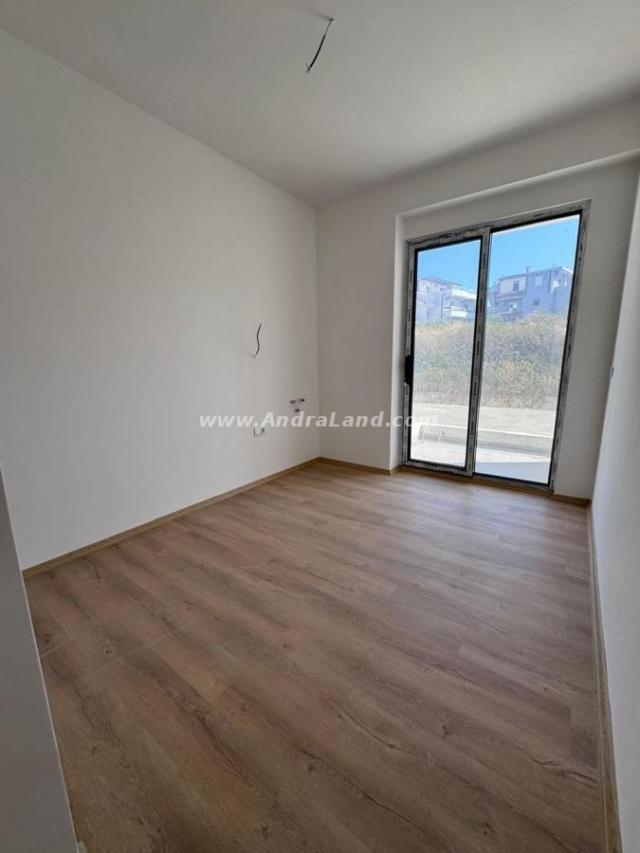 ONE-ROOM APARTMENT FOR SALE,DOBRA VODA