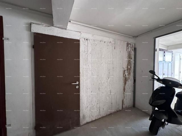 Wohnung In Rovinj steht eine Wohnung mit Garage zum Verkauf