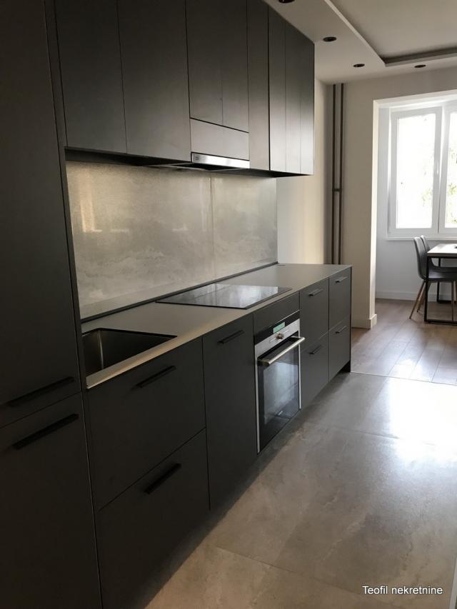 NOVI BEOGRAD BLOK 71 70m2 , 830e