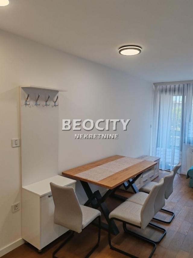 Novi Sad, Centar, Kisacka, 1. 5, 37m2, 500EUR