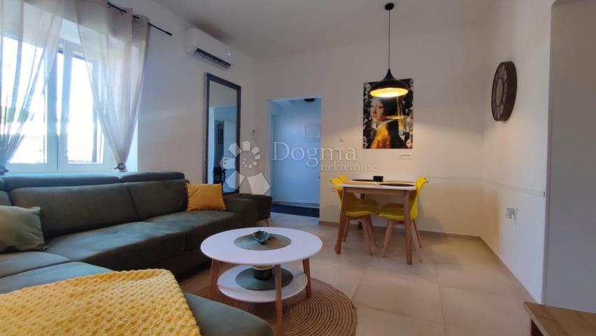 Flat Centar, Pula, 46,85m2