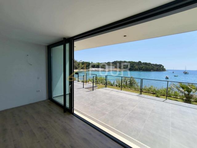 Istra, Rovinj, 87. 94m2, luksuzan stan 1. red do mora