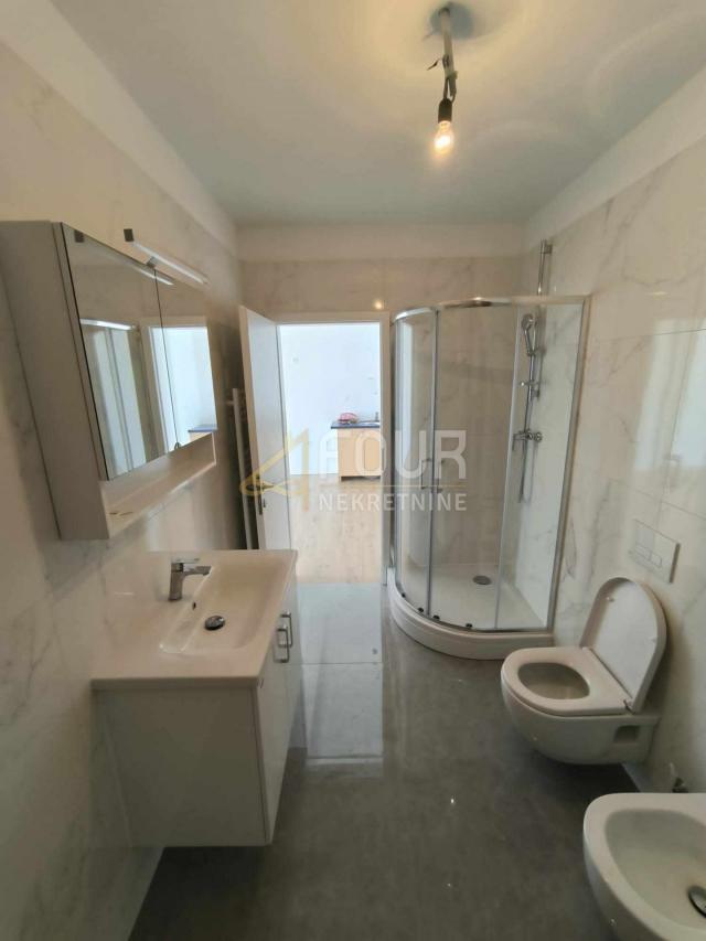 Flat Rovinj, 87,94m2