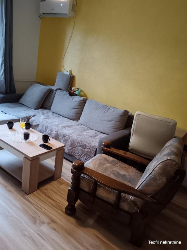 CUKARICA SREMČICA 42m2 , (T) , 65000e